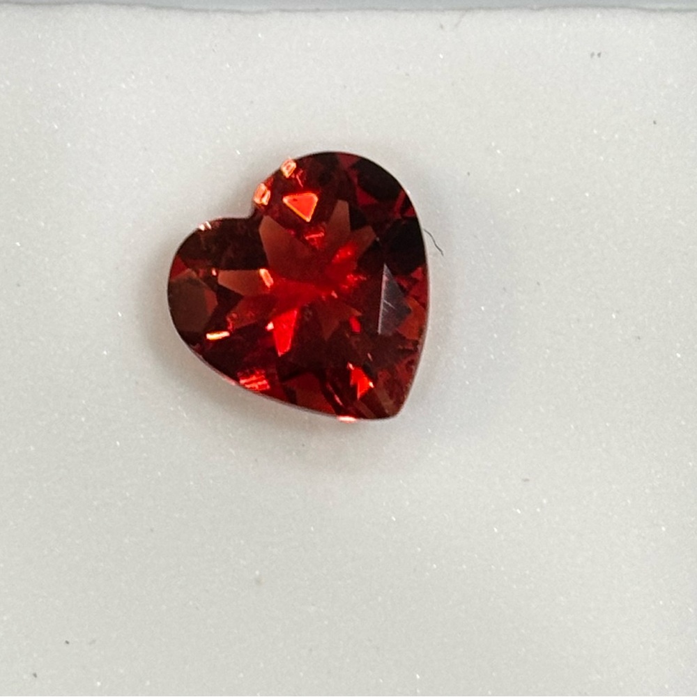 2.65CT Red Labradorite ❤️ Heart Shape